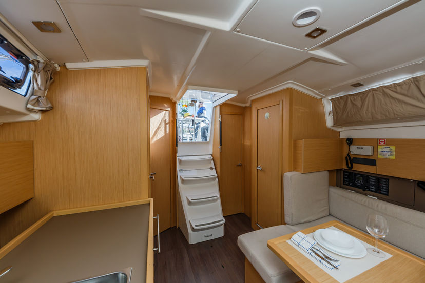 Beneteau 38 Obsession
