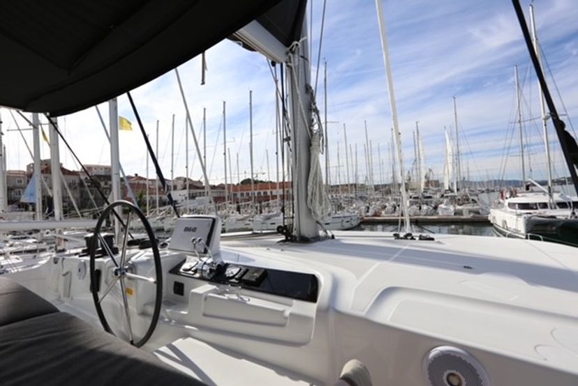 Lagoon 46 LADY POINT 