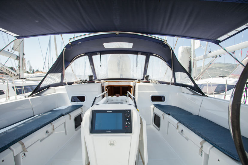 Jeanneau 50 Rock Point