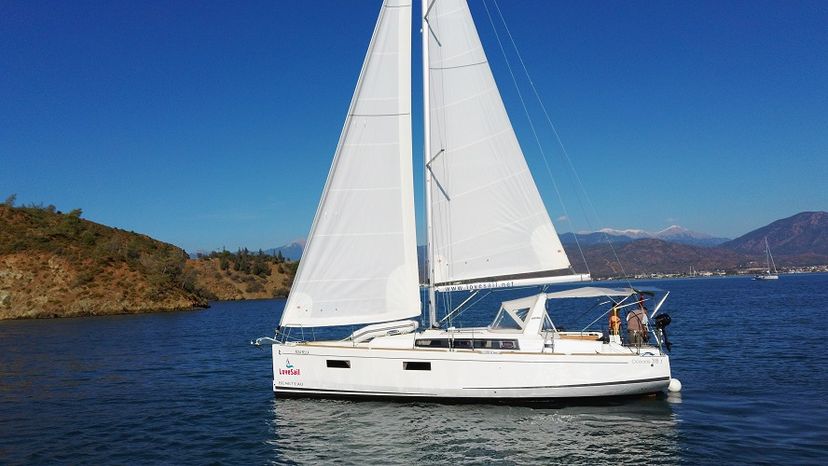 Beneteau 38 Rosa Bella