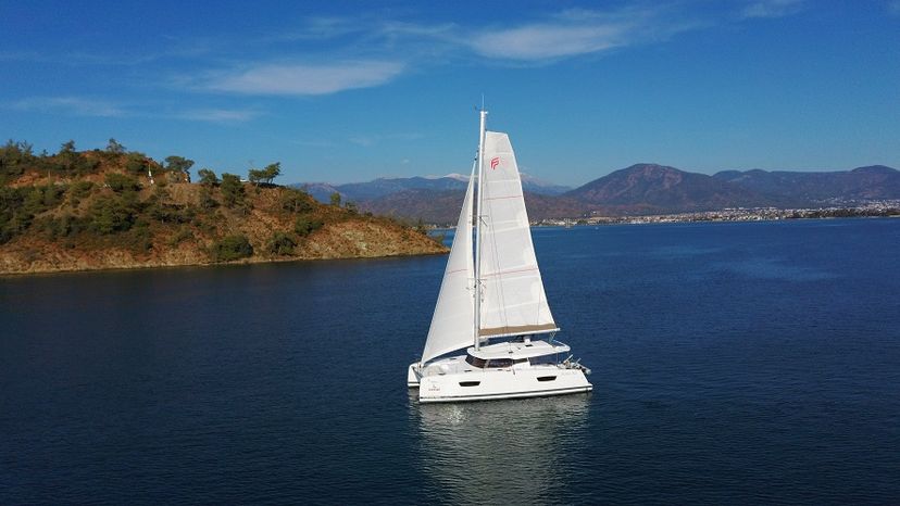 Fountaine Pajot 42 Reina