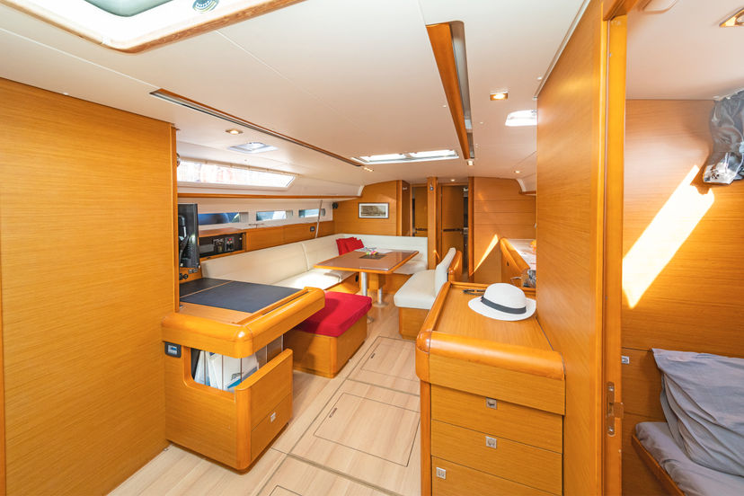 Jeanneau 51 Eva 
