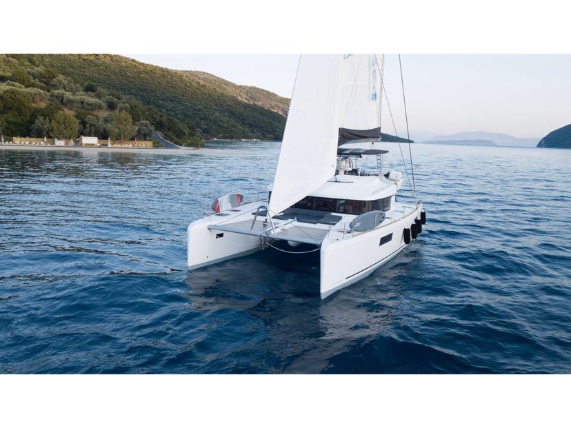 Lagoon 52 Blue Velvet