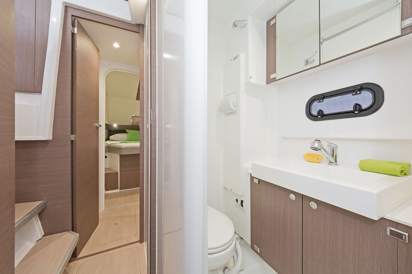 Bali Catamarans 4.1 Golden Waters