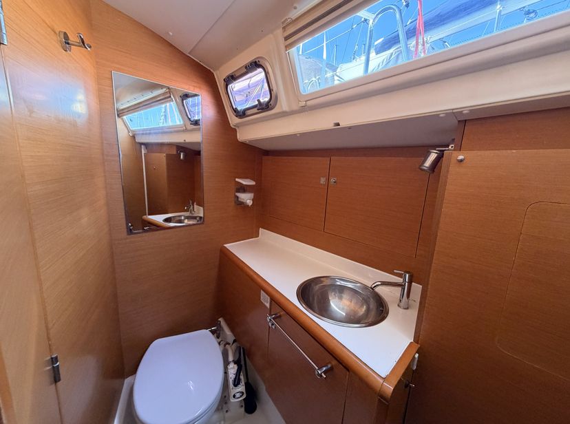 Jeanneau 43 Classic
