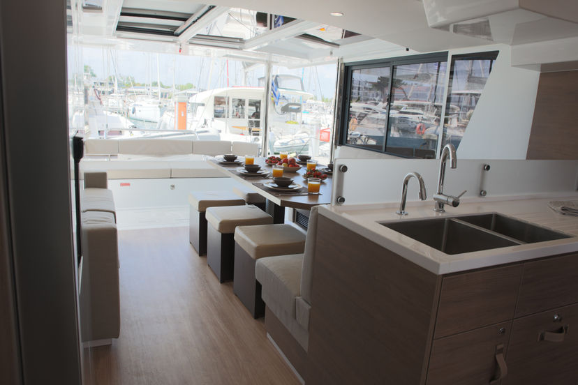 Bali Catamarans 4.6 ALINA II