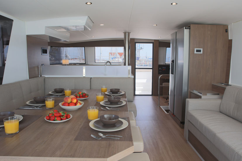 Bali Catamarans 4.6 ALINA II