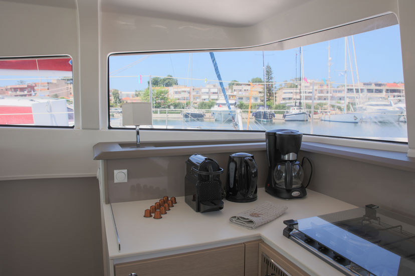 Bali Catamarans 4.1 ZIZI