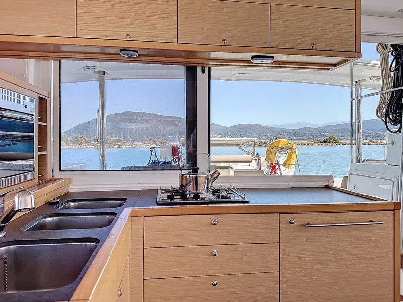 Lagoon 40 IRIS 