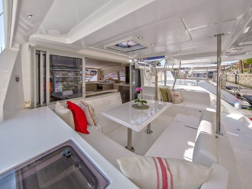 Leopard Catamarans 40 Sunsail 404 Classic