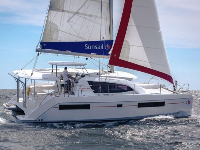 Leopard Catamarans 40 Sunsail 404 Classic