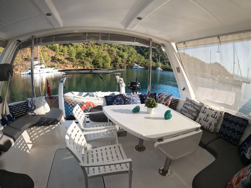 Leopard Catamarans 43 Vira Seyyah