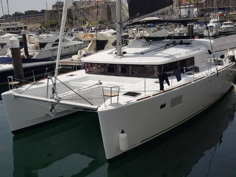 Lagoon 45 SILICIA 