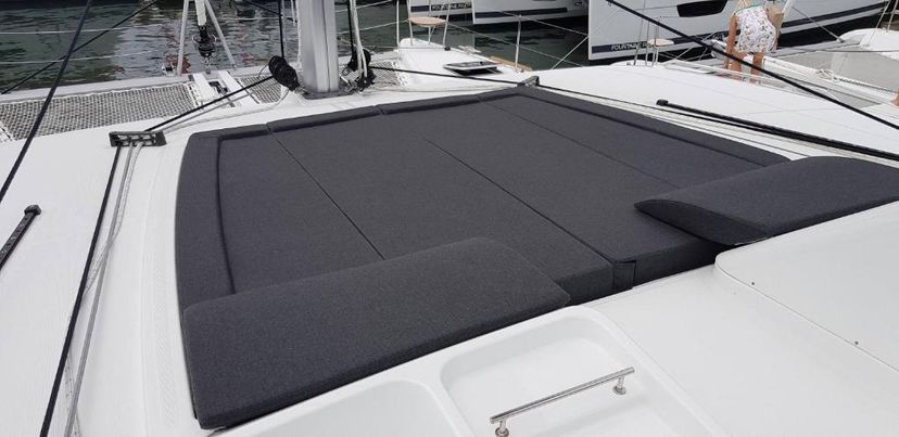Lagoon 45 SILICIA 