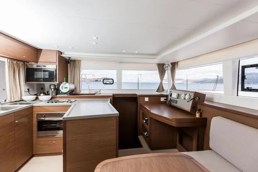 Lagoon 45 SILICIA 