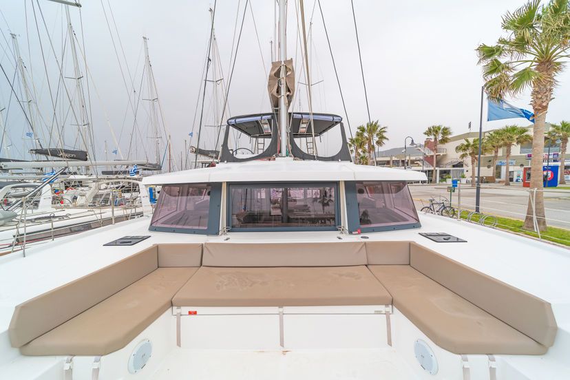 Bali Catamarans 4.1 Crystal Waters