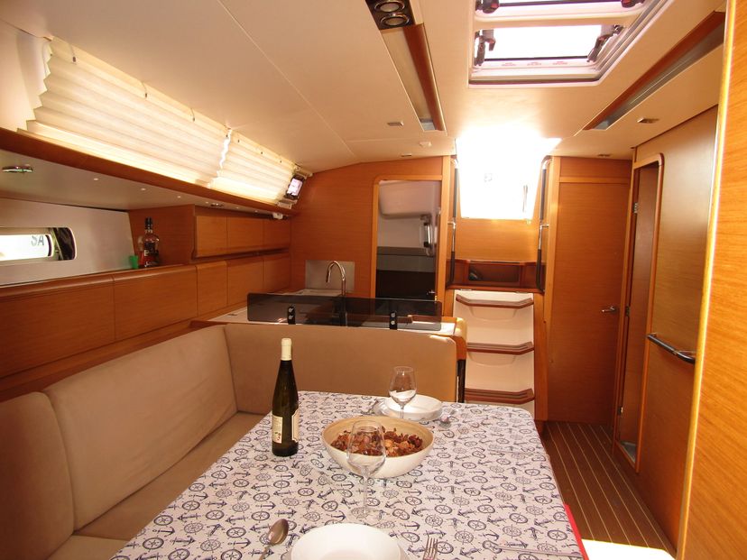 Jeanneau 43 Mira