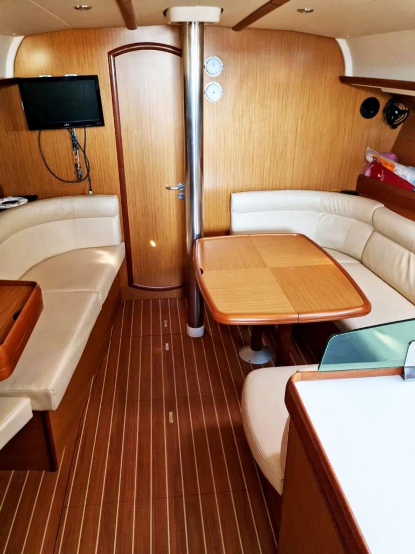 Jeanneau 42 Sea Nest