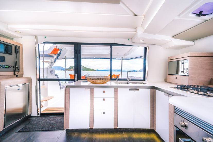 Fountaine Pajot 47 First Life