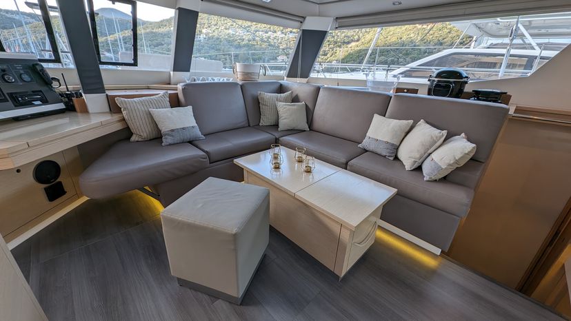 Fountaine Pajot 50 IZABELLA