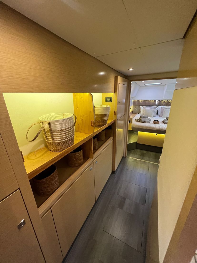 Fountaine Pajot 50 IZABELLA