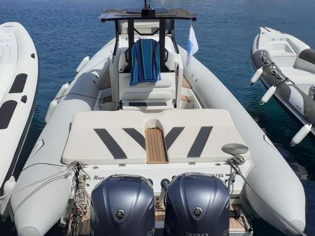 Zen Yachts Italy 39 Magna Magica
