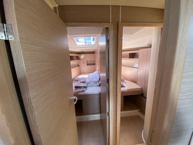 Hanse Yachts 45 ZOE (Generator, Watermaker, Full teak deck, Pearl Grey Hull)