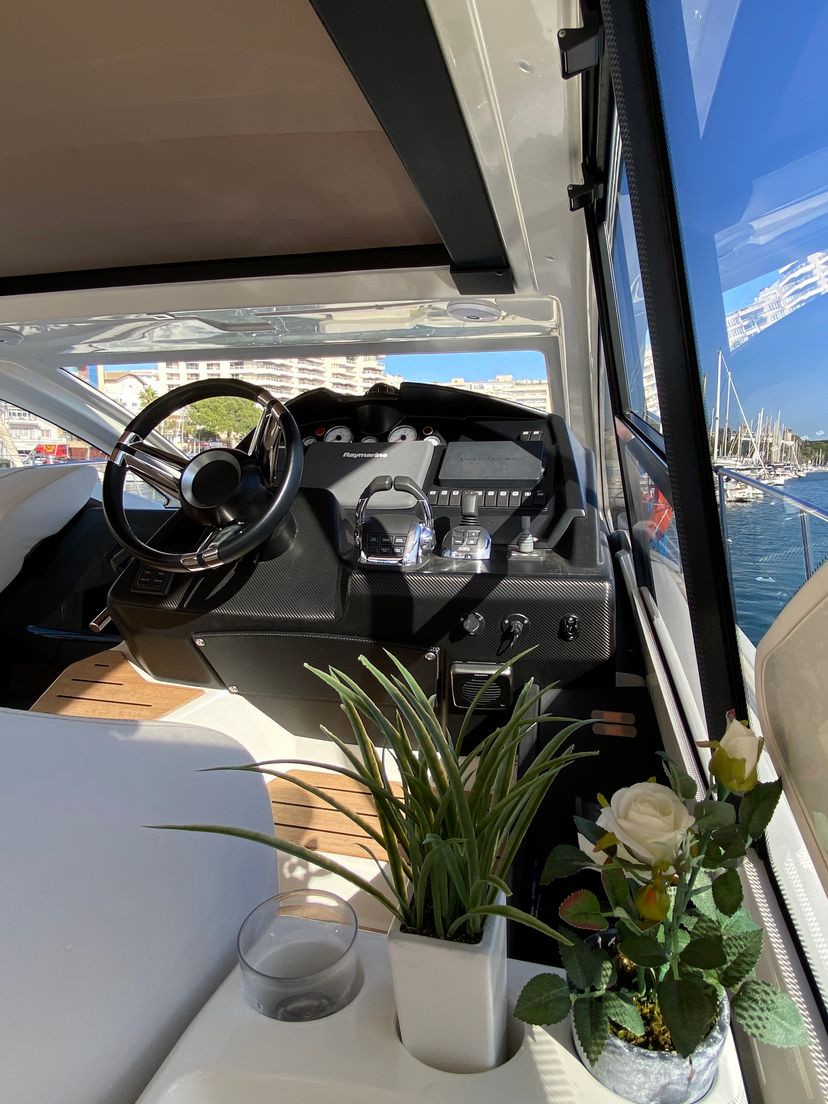 Cranchi Yachts 44 Medusa