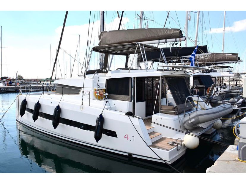 Bali Catamarans 4.1 Mali Blue