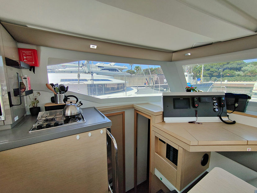 Fountaine Pajot 40 Petit Monde