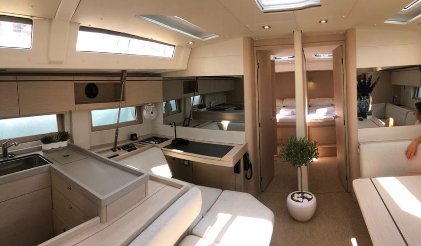 Beneteau OCEANIS 51.1 DEMILIA STAR (generator, air condition, water maker, full teak deck, pearl grey hull, electric throt