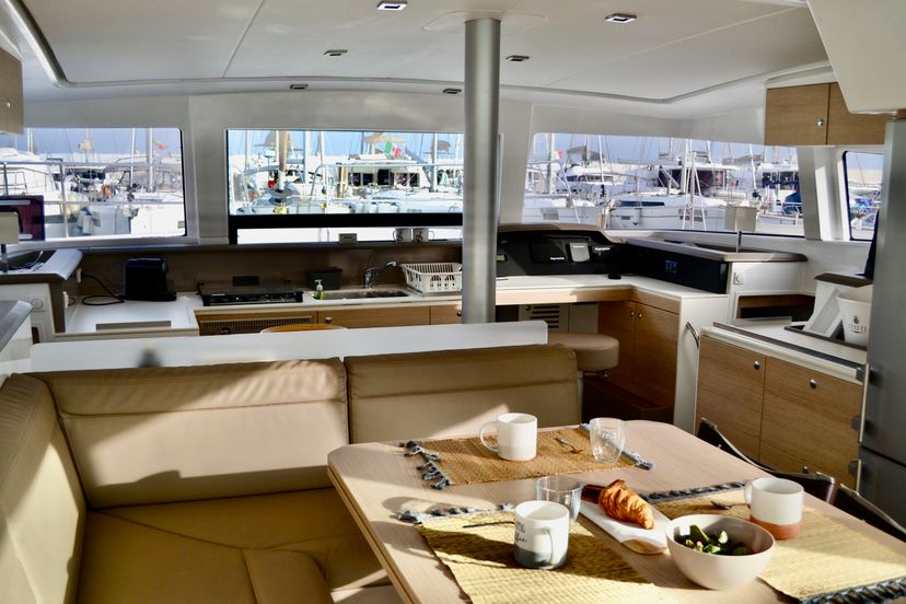 Bali Catamarans 4.1 Negroni