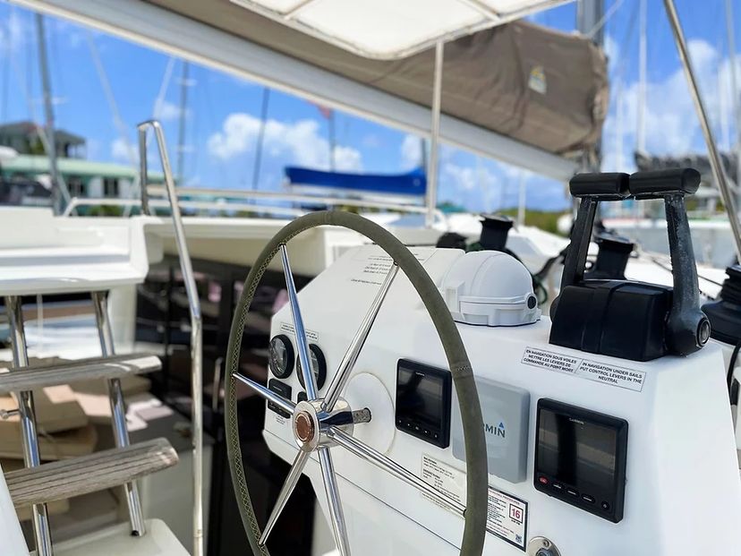 Fountaine Pajot 44 Full Moon II