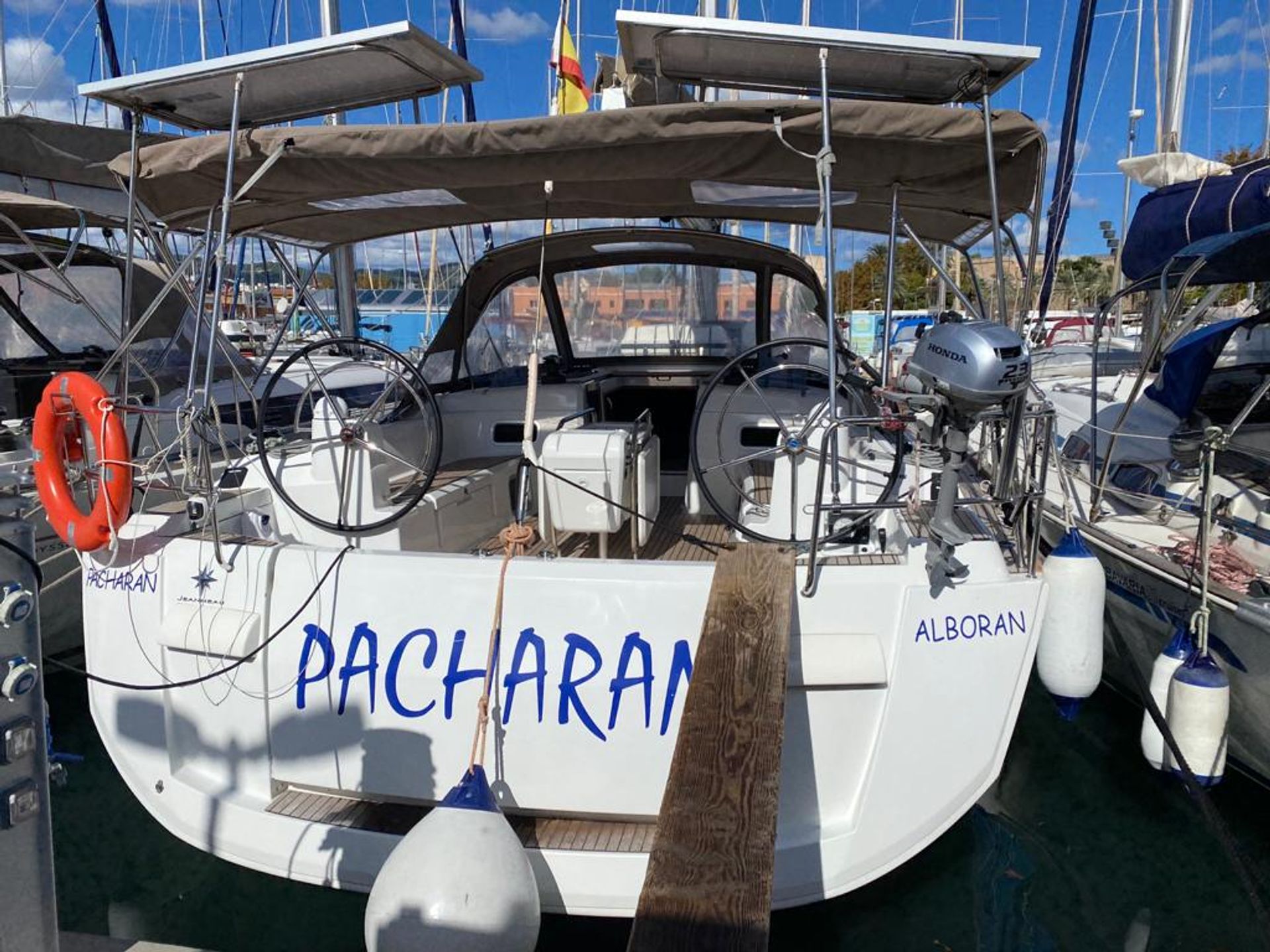 4928590694700241_Pacharan1-1.jpg