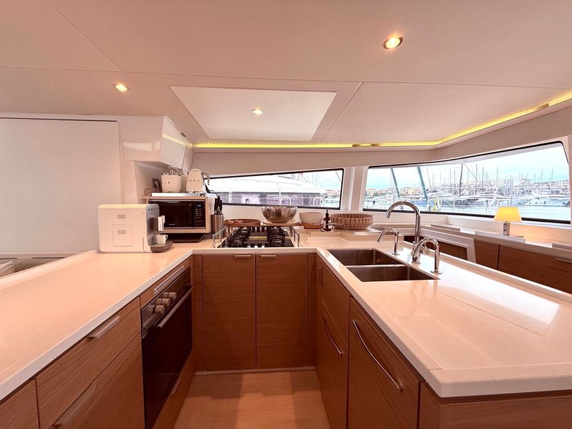 Bali Catamarans 5.4 GALOE