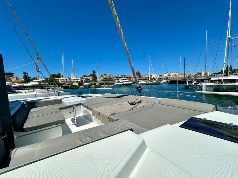 Bali Catamarans 4.2 Sofia II