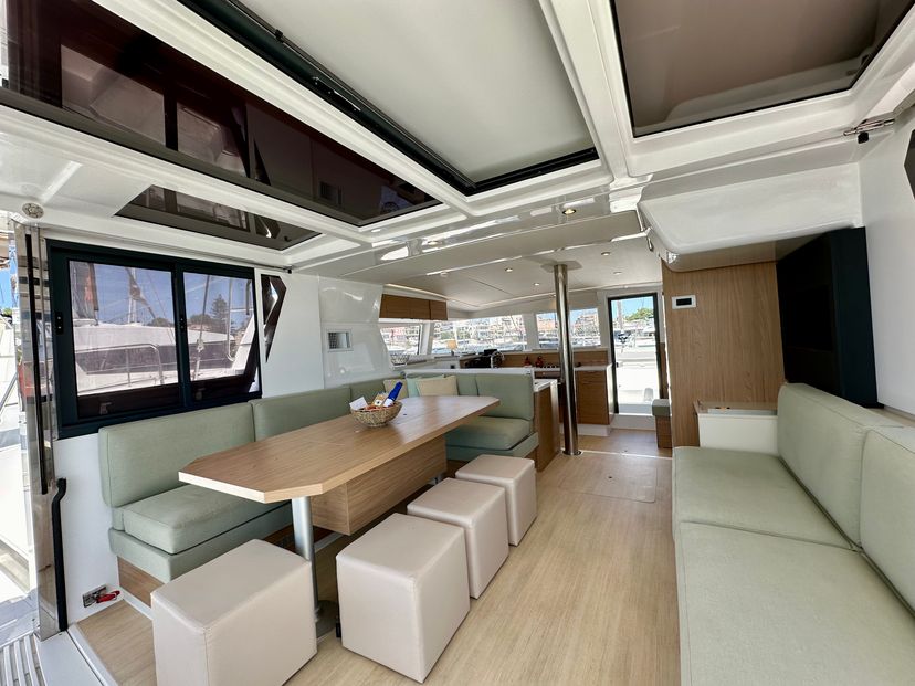 Bali Catamarans 4.2 Sofia II