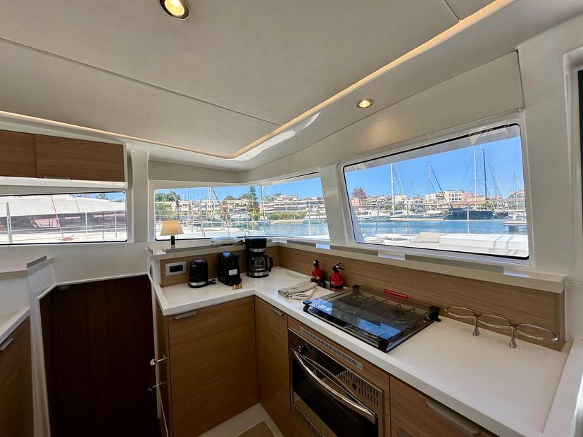 Bali Catamarans 4.2 Sofia II
