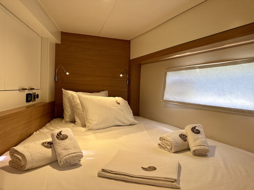 Bali Catamarans 4.2 Sofia II
