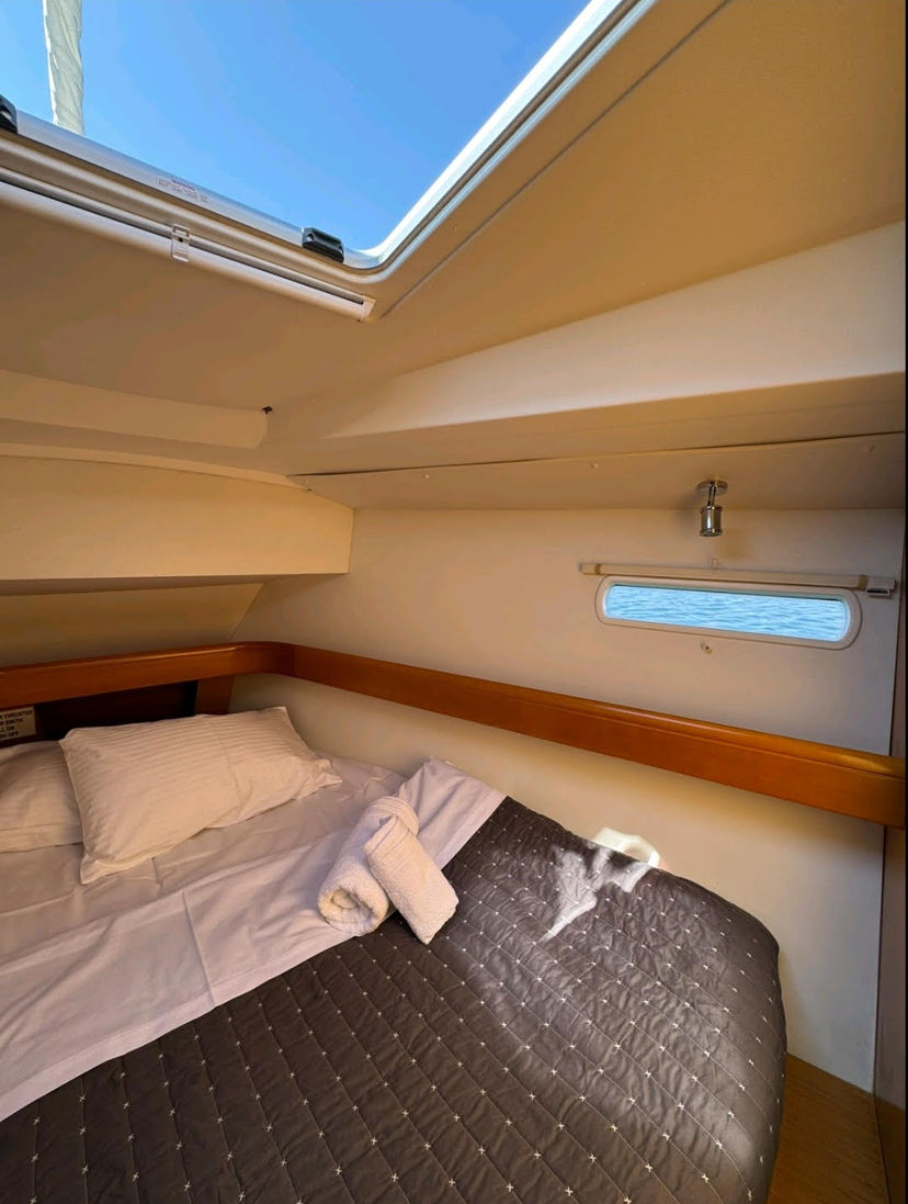 Jeanneau 42 FREYA