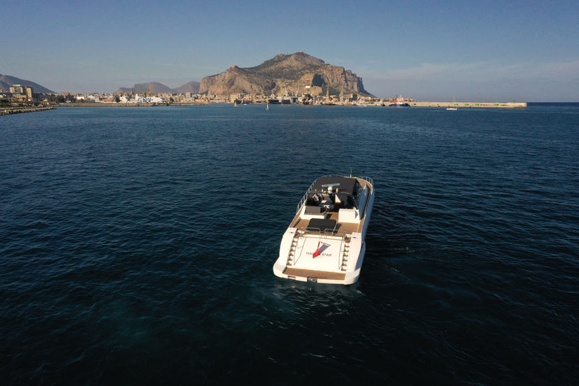 Leopard Yachts 24 Maeva Star