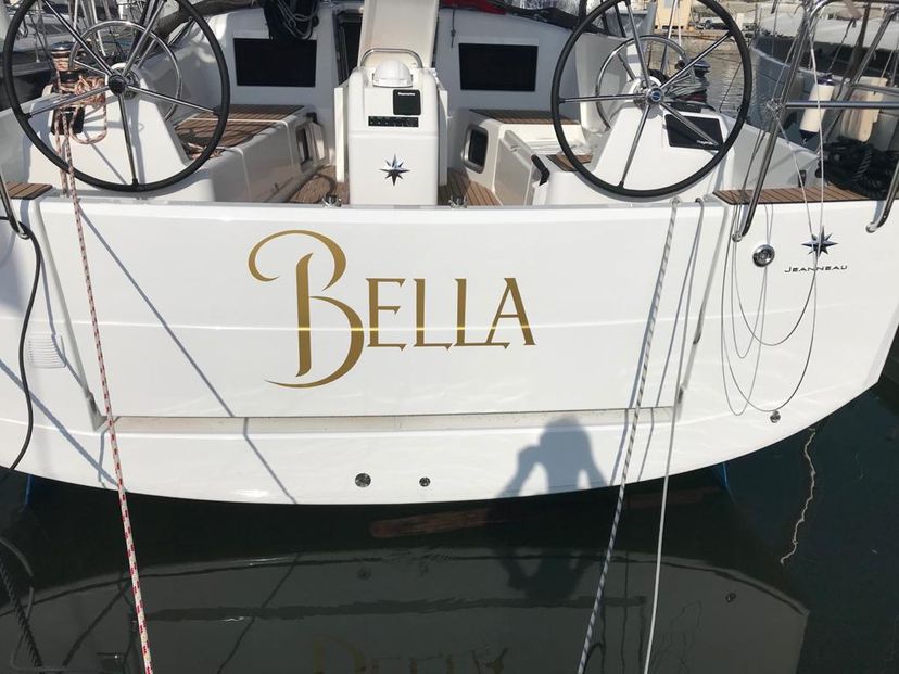 Jeanneau 410 Bella