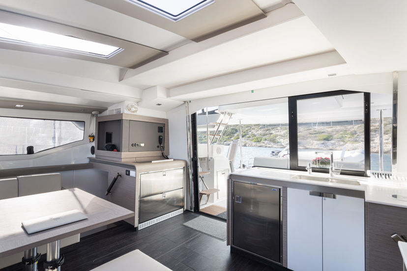 Fountaine Pajot 45 Jasmine | A/C, Gen, Water-maker, 12 pax