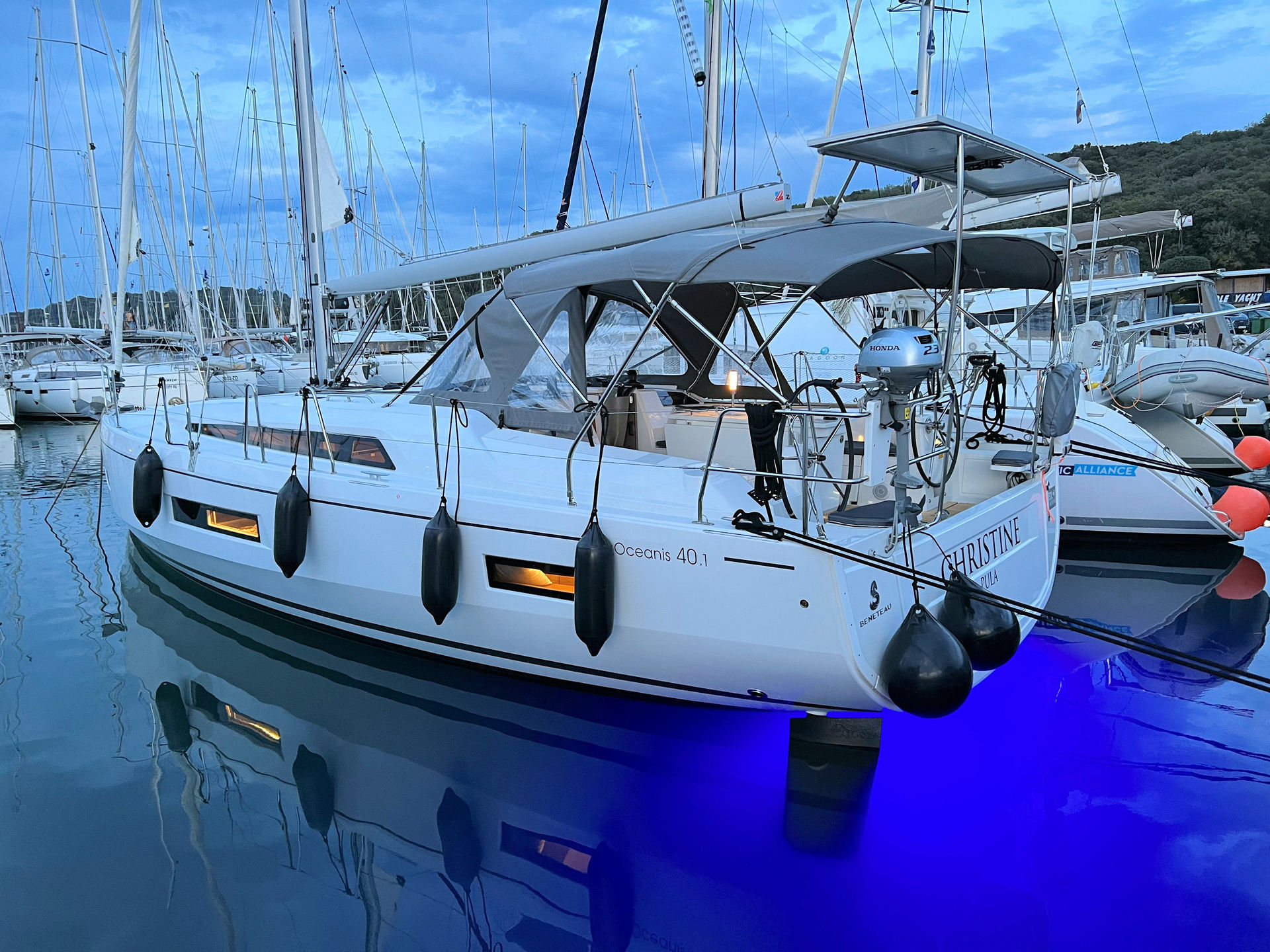 5121631146503501_Beneteau_Oceanis_40.1_Christine_ext_1.JPG