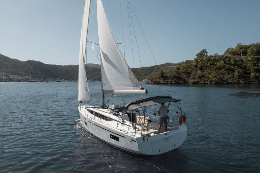 Bavaria Yachtbau 38 COCONUT