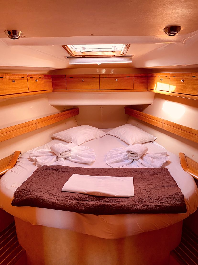 Bavaria Yachtbau 46 Enalia (Pax 9)