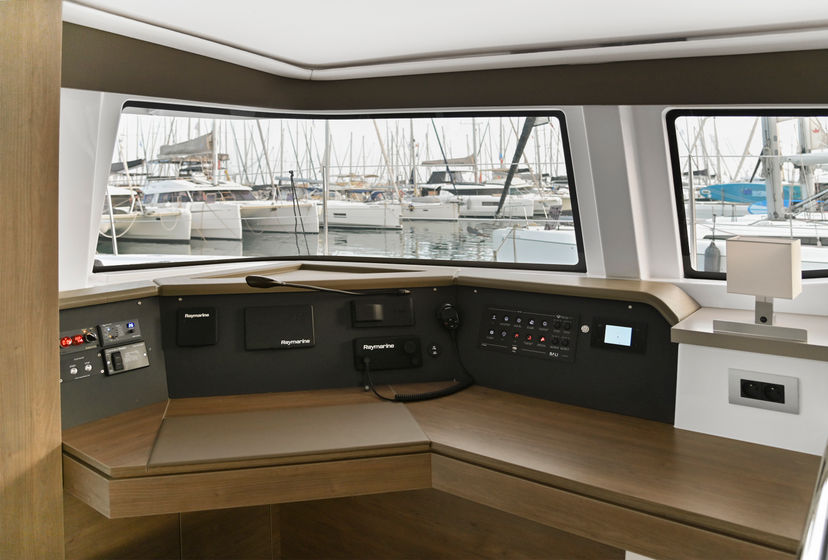 Bali Catamarans 4.6 Enma