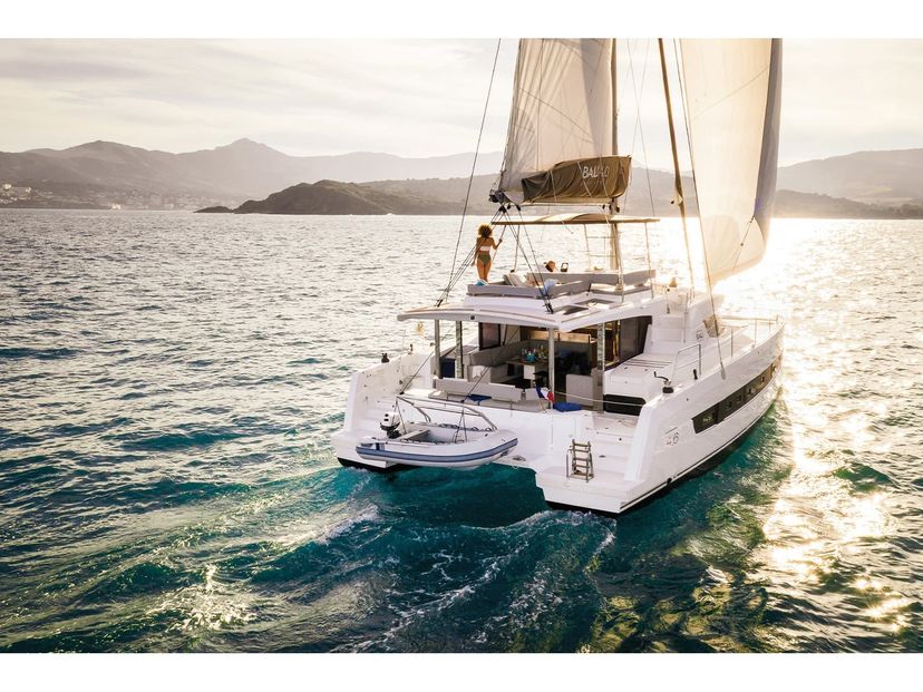 Bali Catamarans 4.6 Enma