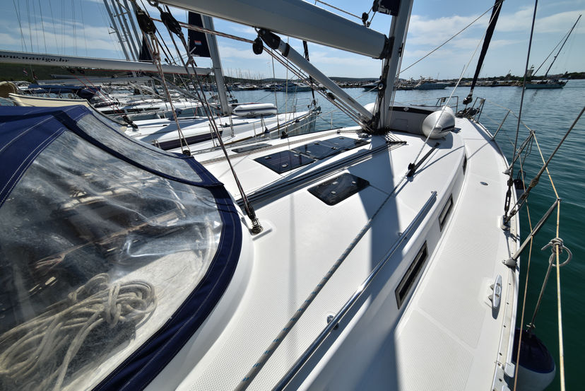 Bavaria Yachtbau 45 Controvento
