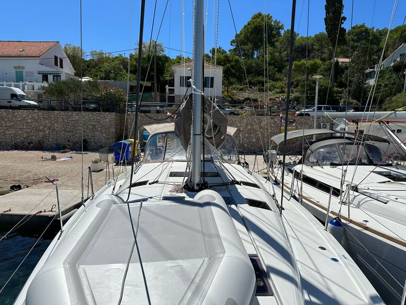 Jeanneau 49 Izzy